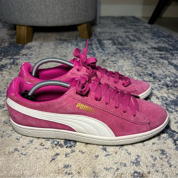 Puma Fuchsia Purple-White Suede Classic Sneakers Size 8 - Picture 1 of 11